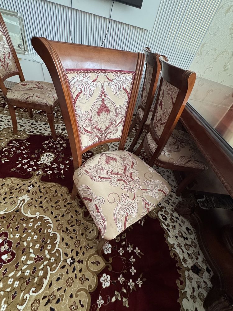 Продам стол со стульями