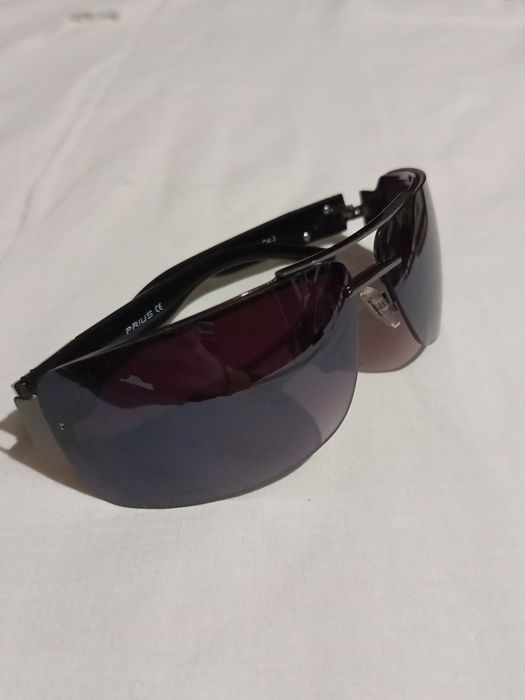 Летни слънчеви очила