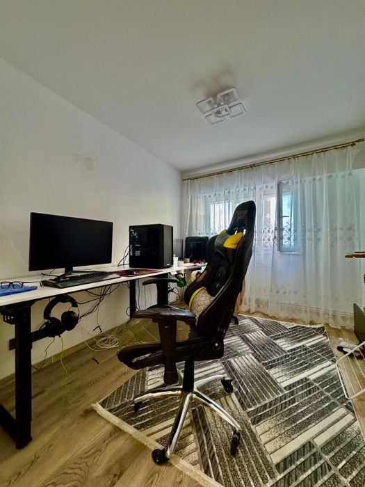 Apartament 3 camere, decomandat, etaj 1 – Aleea Ceferiștilor, Does