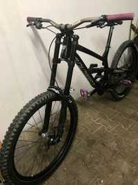 Commencal Furious 27,5 downhill enduro Marimea L