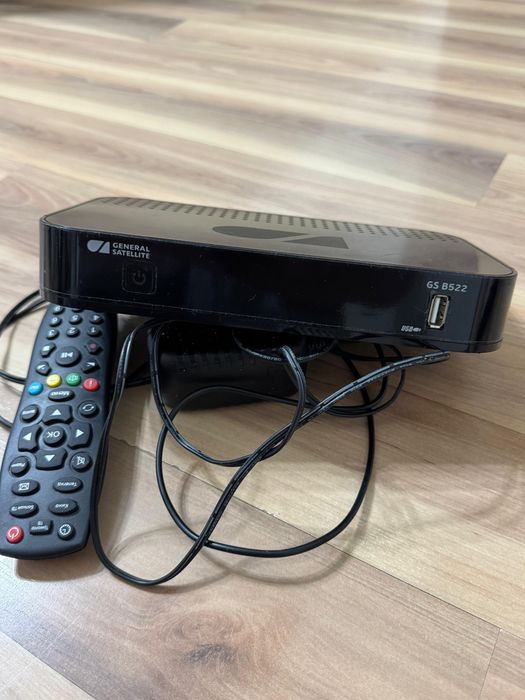 Продам спутниковый ресивер GS B522!