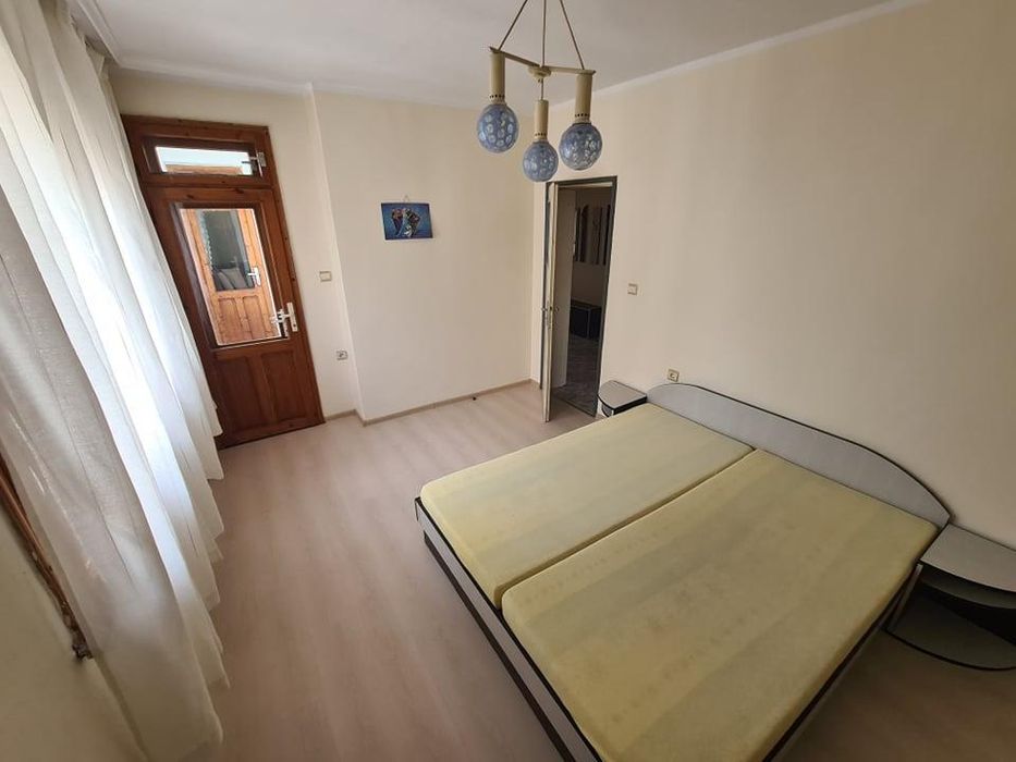 Дава се под наем Тристаен апартамент в Бургас, Лазур - 96 кв.м за 459 € - Снимка #5