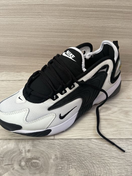 Новые кроссовки 39-40 размер