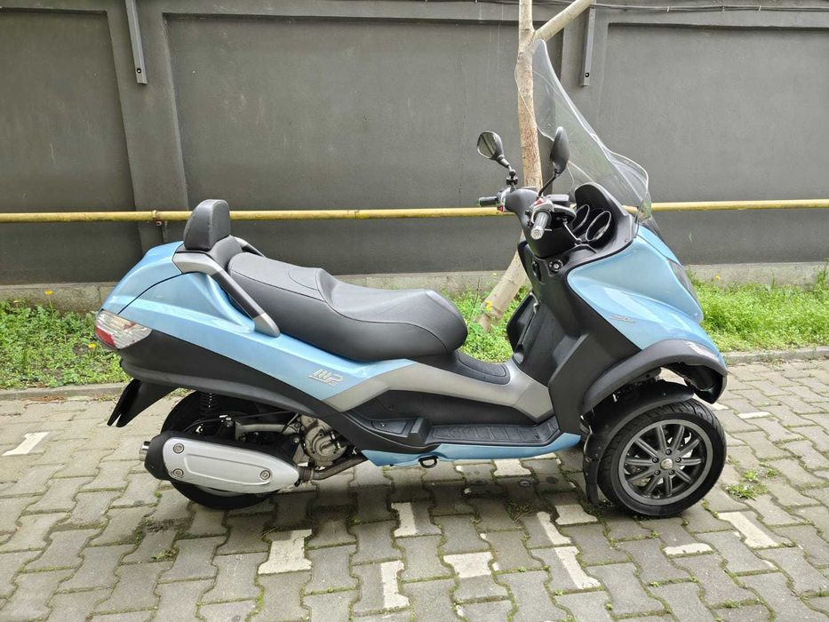 Vand Piaggio MP3, 250 cc, 10 155 Km, Categoria A