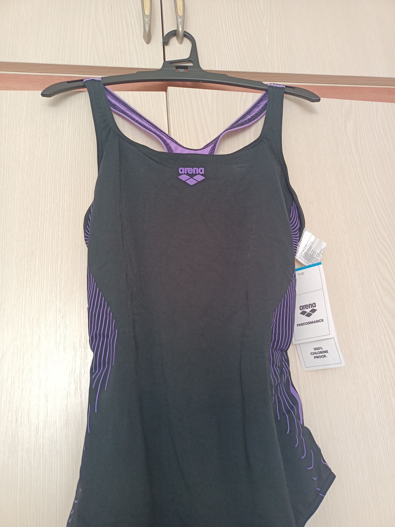 Costum nou baie piscina Arena Performance Eco