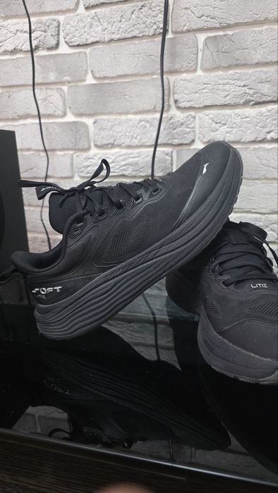 Оригинальные кроссы Li-ning