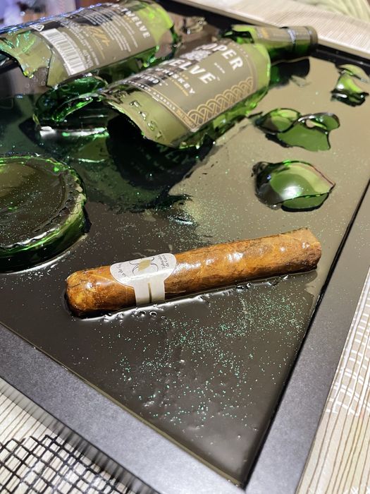 Най добрия подарък за любителите на ММА