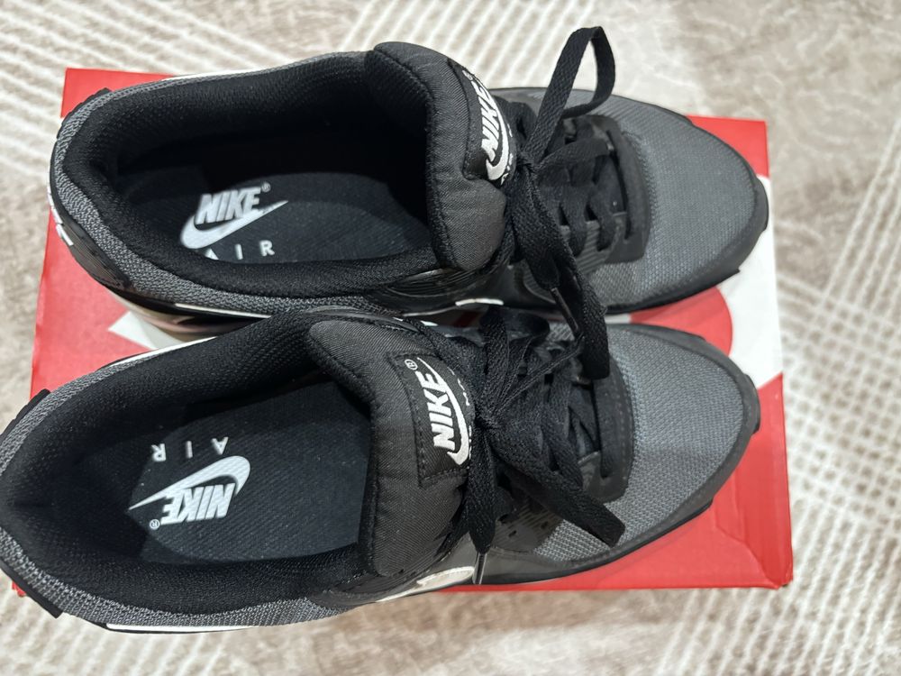 NIKE Air Max 90 345 размер 44 черни/бели