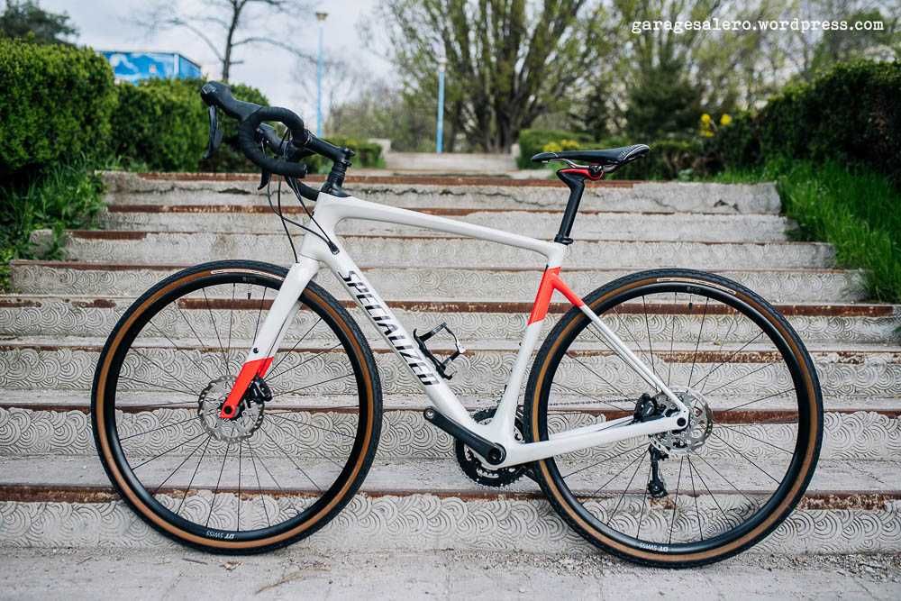 Gravel cursiera Specialized Diverge carbon SWorks DTSwiss Selle Italia