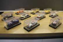 Умалени модели на състезателни коли BMW M6 Bentley Lamborghini 1:43