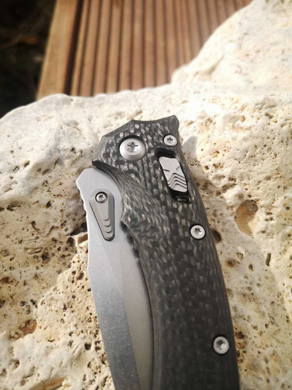 Cutit briceag Microtech Amphibian Ram-Lok 137RL Carbon, vanatoare