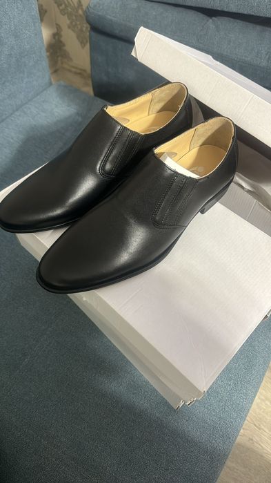 Продам туфли мужские,кожаные,новые.Оазмер 40 есть 2 пары, 41размер одн