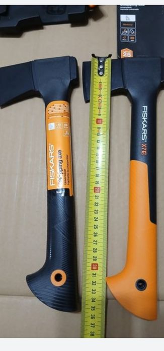 Toporas FiskarsChopping axe