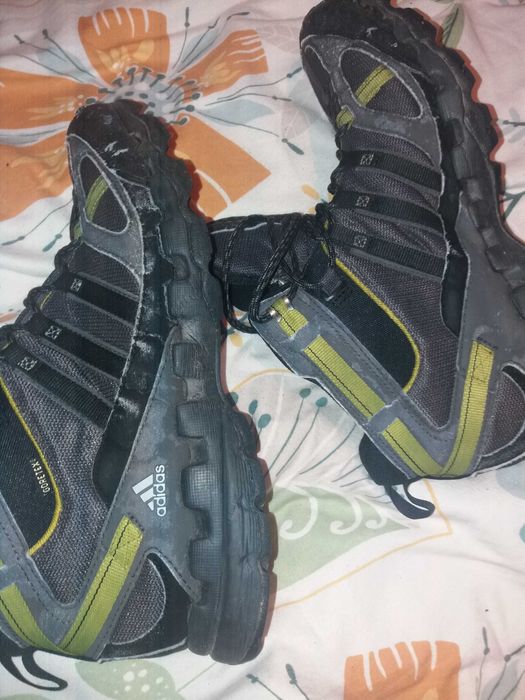 Adidas ghete goretex 44