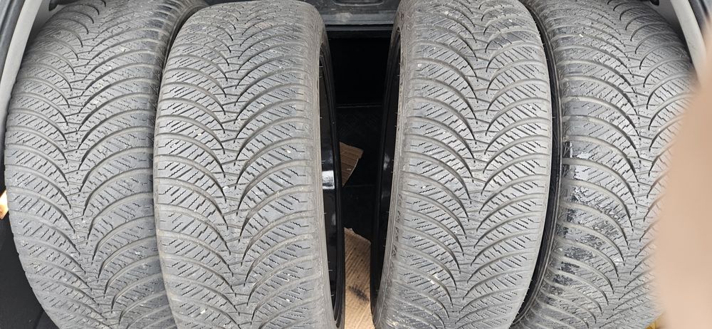 225/45/19 falken Зимни гуми дот 0323 4 броя