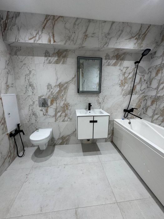 Квартира 3-х комнатная на Ц-5, Алайский .