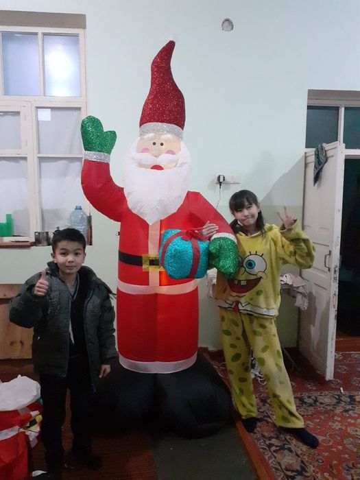 Надувные 2 метровые игрушки