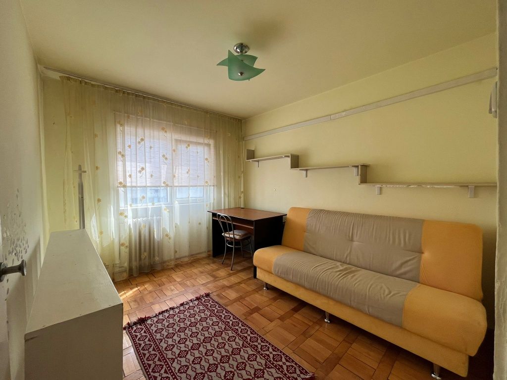 apartament 3 camere spatios 71mp utili