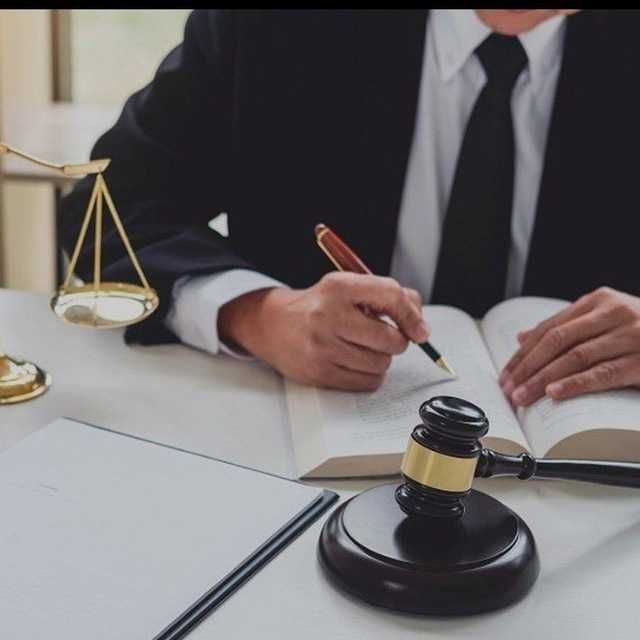 Адвокат по договорным обязательствам (Поставки, строительства и т.д)