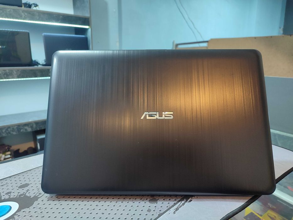 Ноутбук офисный ASUS Vivobook