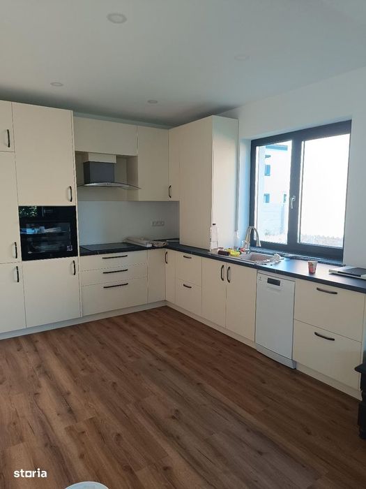 Casa zona Unirea finisata , mobilata