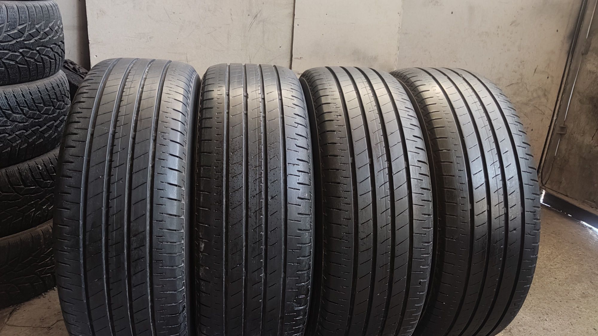 4брблетни гуми 215/60/17 Bridgestone Turanza T005, Dot19, 7mm грайфер