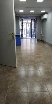 Учтепинский рн ор Ватан Кинотеатр 80м² 1этаж 3комнаты в доль дороги