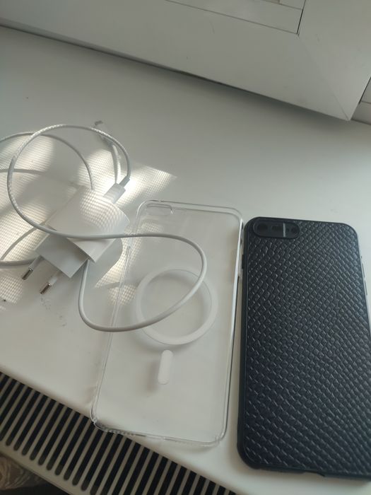 1 ta iphon  zaradnik 2 ta chxol atigi 70 ming sõm