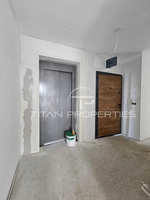 Продава се Тристаен апартамент в Пловдив, Коматево - 221 кв.м за 819 €/кв.м - Снимка #11