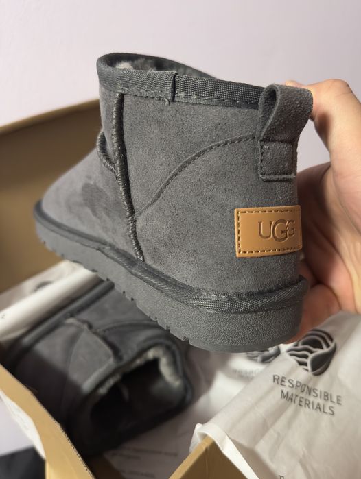 Ugg Clasic Gri.