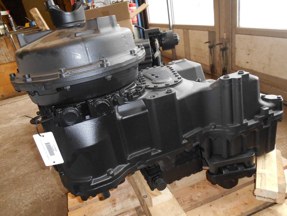 Cutie de viteze ZF 4WG130 - Piese de schimb Hitachi