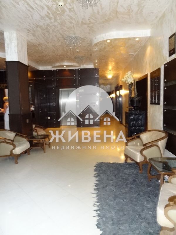Офис / 2-стаен за продажба в центъра на к.к.Слънчев бряг