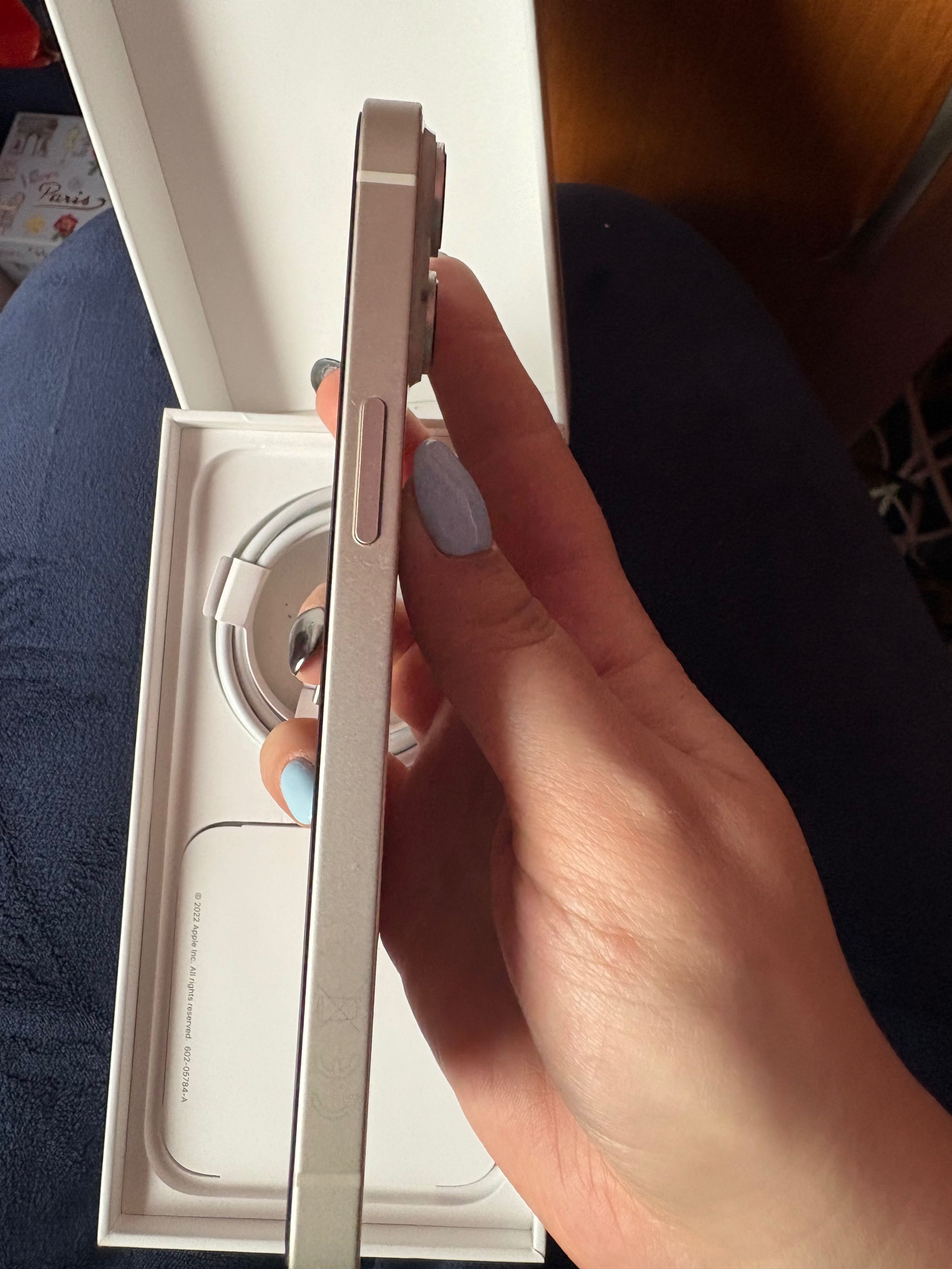 Iphone 14, без забележки