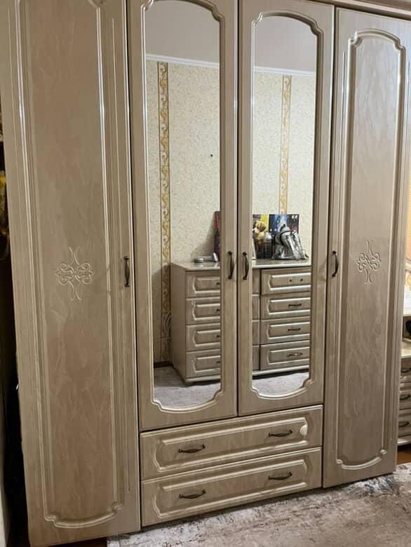 Продам двуспальную кровать