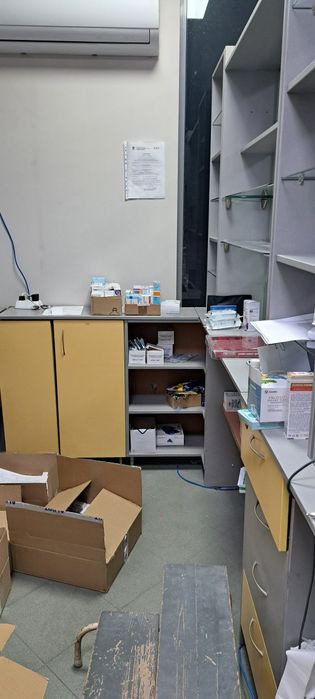 Цялостно обзавеждане за Аптека  -1000 лв. Спешно