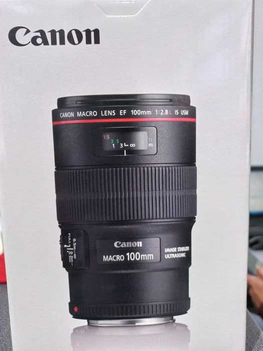 Объектив Canon EF 100mm f/2.8L Macro IS USM