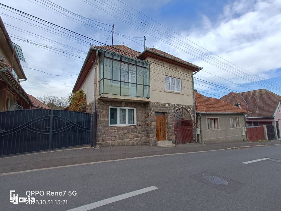 Casă Vilă De Inchiriat - Locuinţă - Birouri - Afacere