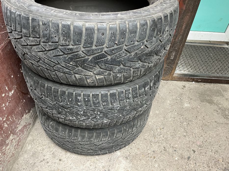 Шины 255,55,17 в отличном состоянии
