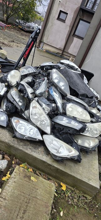 Vand engros lotx100 faruri multimarca UK