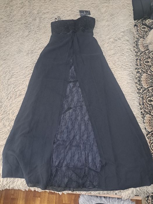 Вечернее платье. Чёрное длинное.