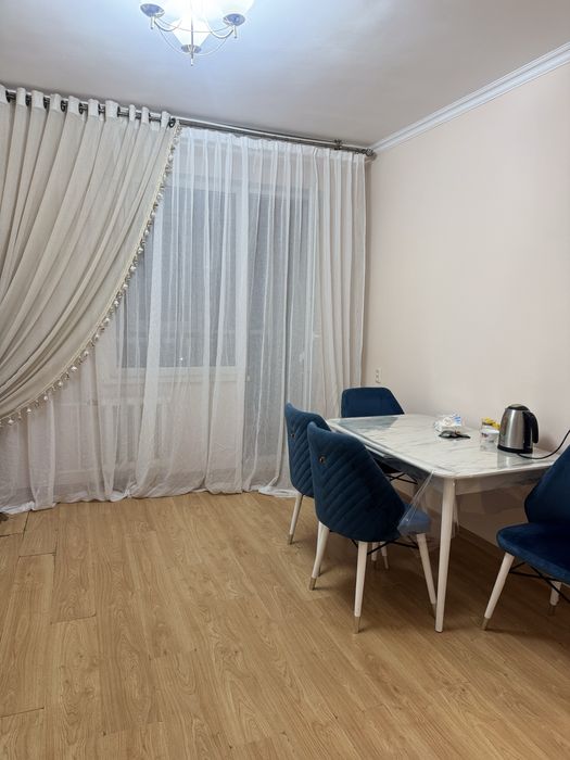 Сдается посуточно двухкомнатная комнатная в центре левого берега !