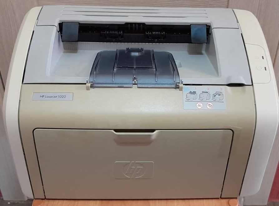 Принтер HP LaserJet 1020 с новым картриджем