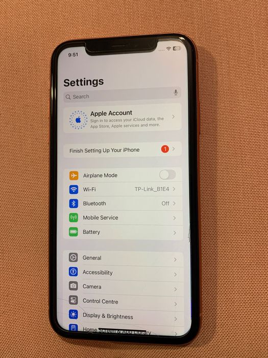 Телефон iPhone XR 64 GB
