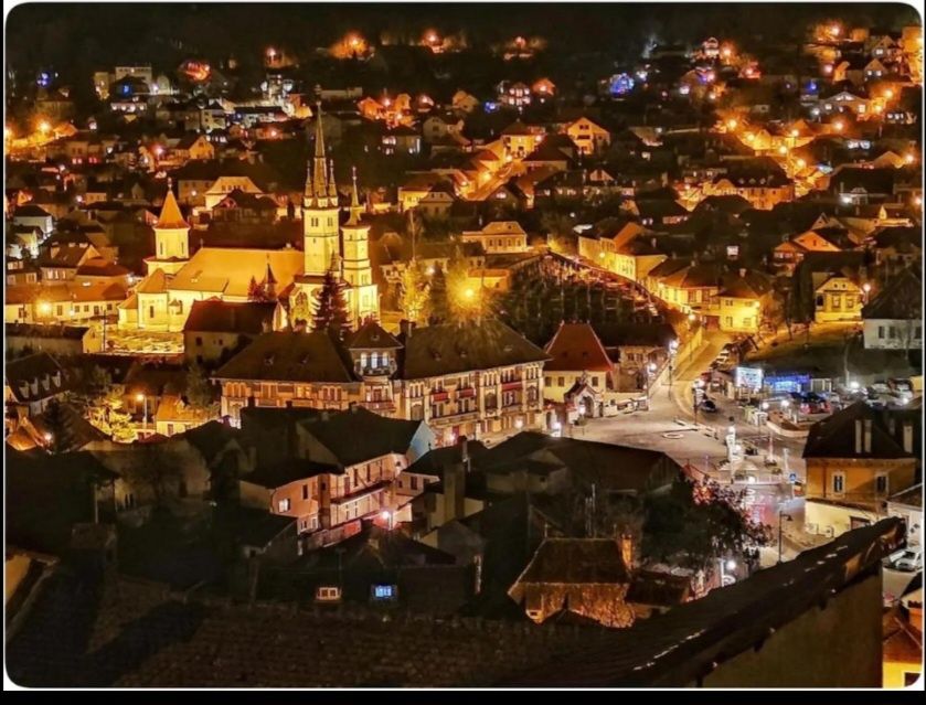 Avem liber de revelion!!Cazare in regim hotelier Brasov Centru Vechi