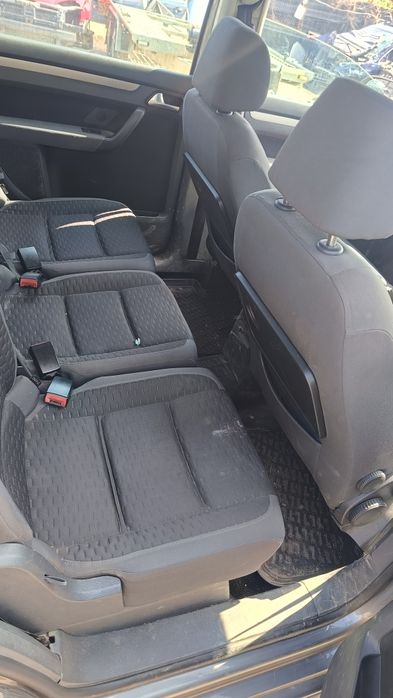 Piese motor cutie volanta navigație ușa haion far volan vw Touran 2008