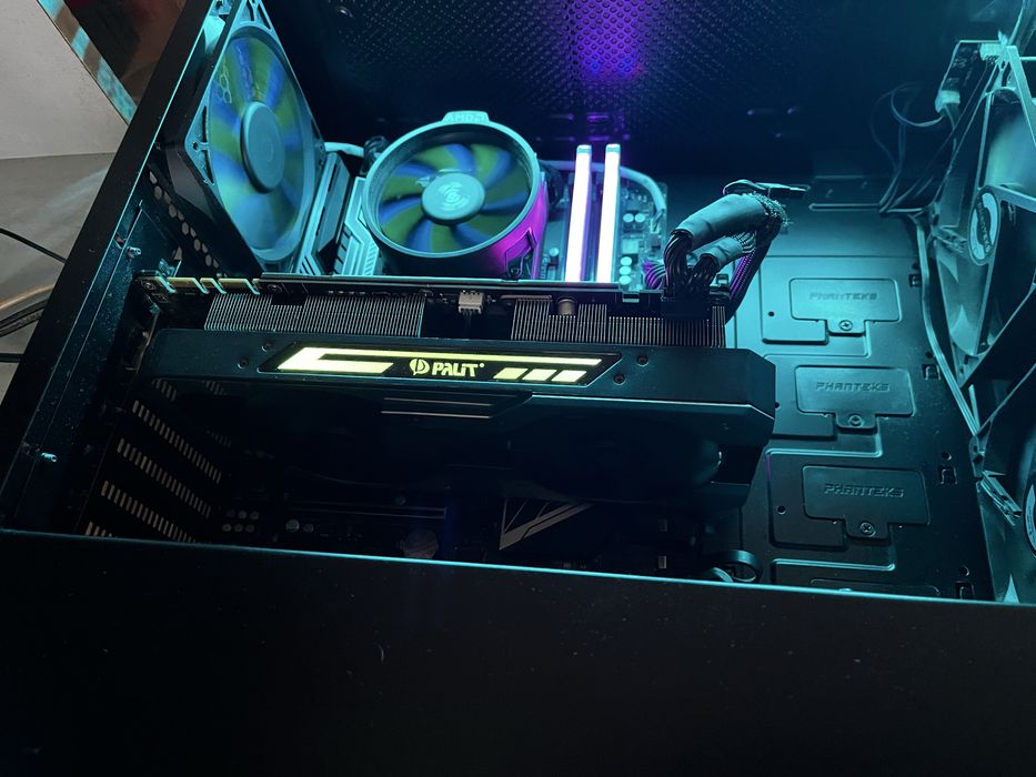 Продавам перфектна Palit GTX 1070 8GB