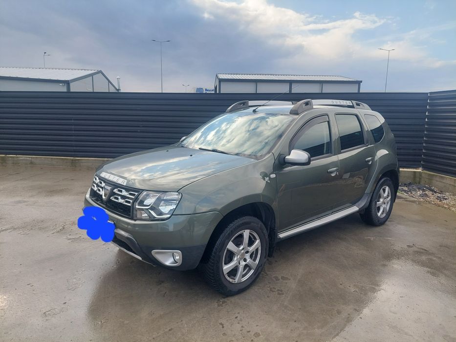 Vând Dacia Duster