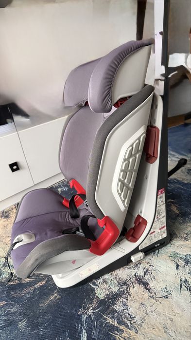 Scaun masina chicco younivers fix 9-36 kg