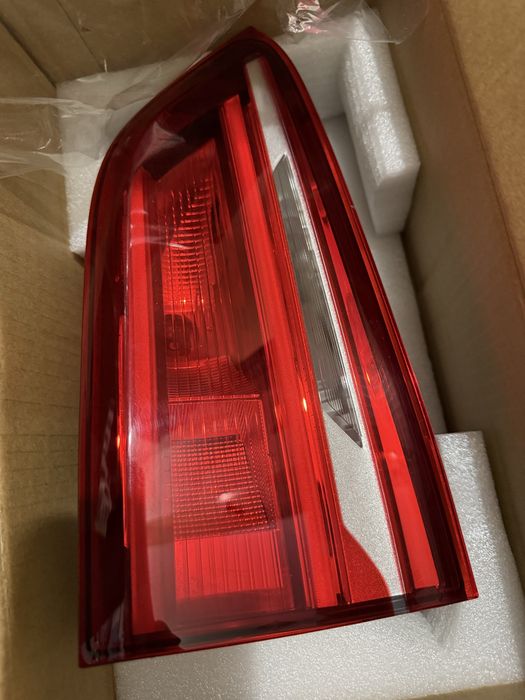 Вътрешен Десен стоп бмв f48 лед бмв x1