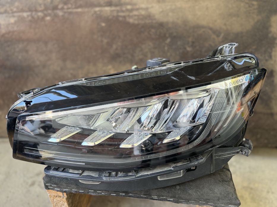 Фара от Geely Azkaara жели гели джелли азкара
